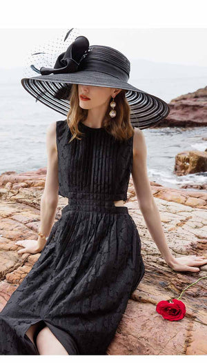 Open image in slideshow, Elegant Wide Derby Hat
